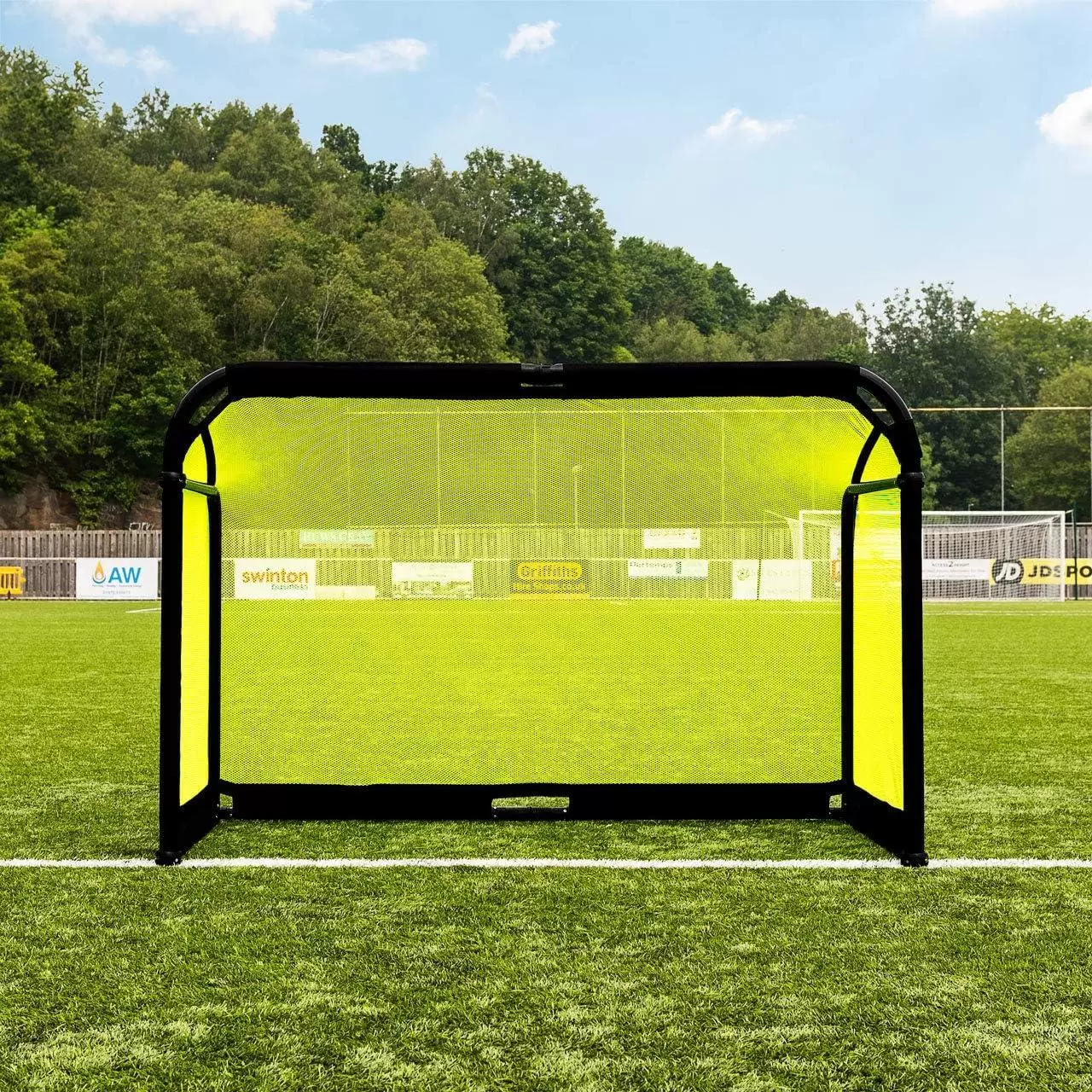 ประตูฟุตบอลแบบพับได้ ทำจากท่ออลูมิเนียม